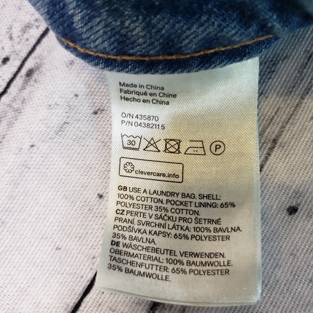H&M Daisy Duke Hight Waisted Jean Shorts - Picture 5 of 5